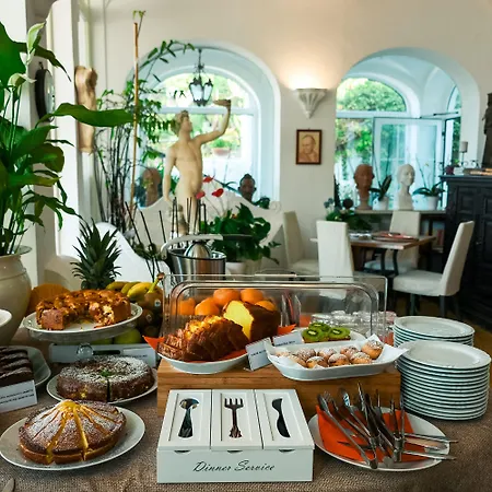 La Reginella ホテル 2*