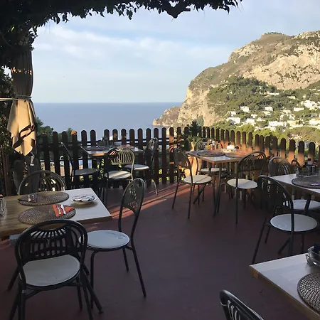 La Reginella ホテル 2*