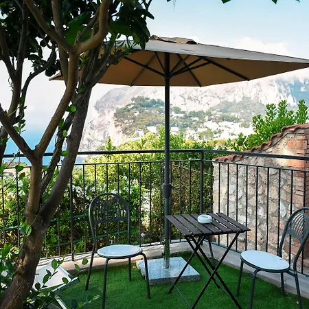 La Reginella מלון 2*