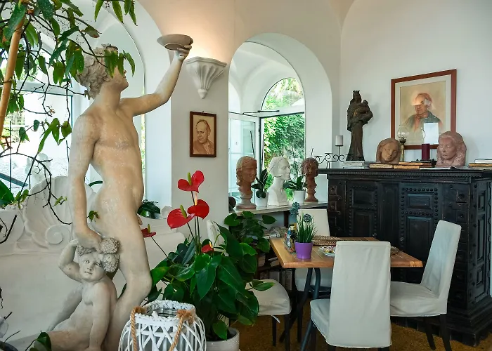 La Reginella Κάπρι