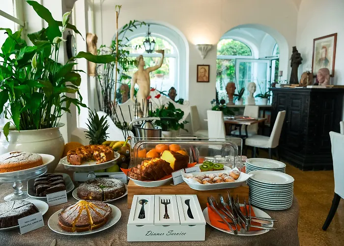 La Reginella מלון 2*