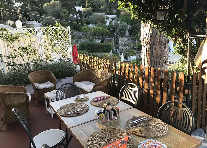 La Reginella Κάπρι